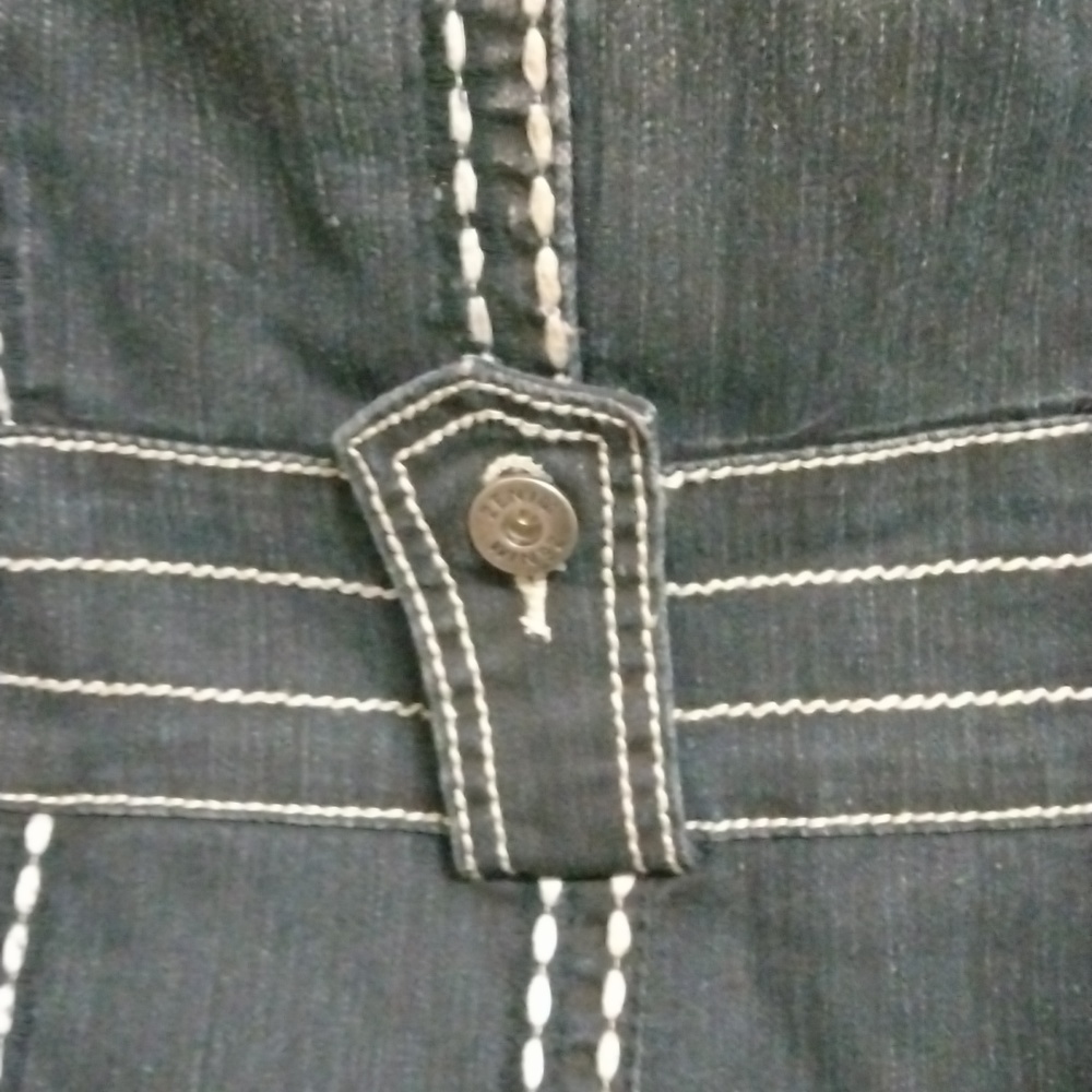 Zenim Denim knee length Denim Jacket with embroidery and rhinestones, size Med - Picture 8 of 9